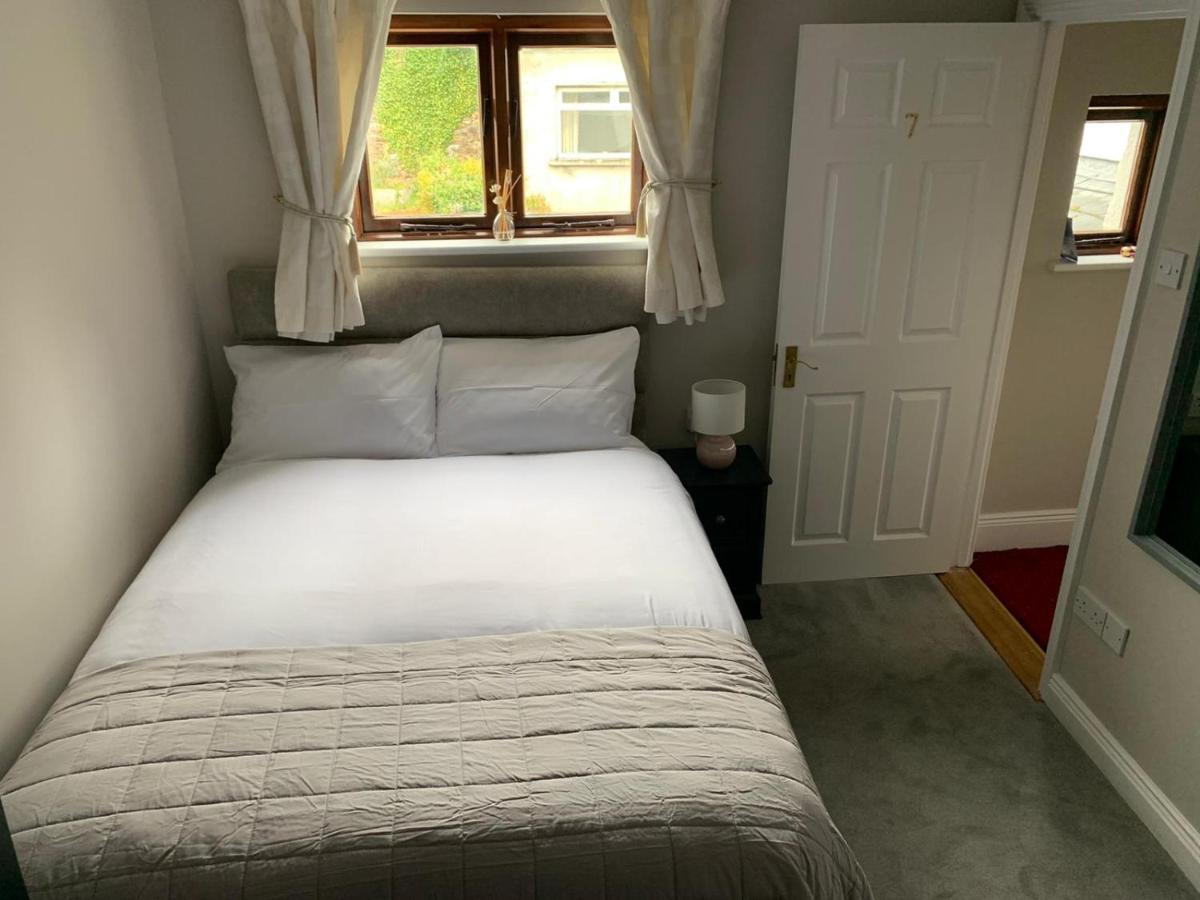 Madelines Accommodation Tinahely Экстерьер фото
